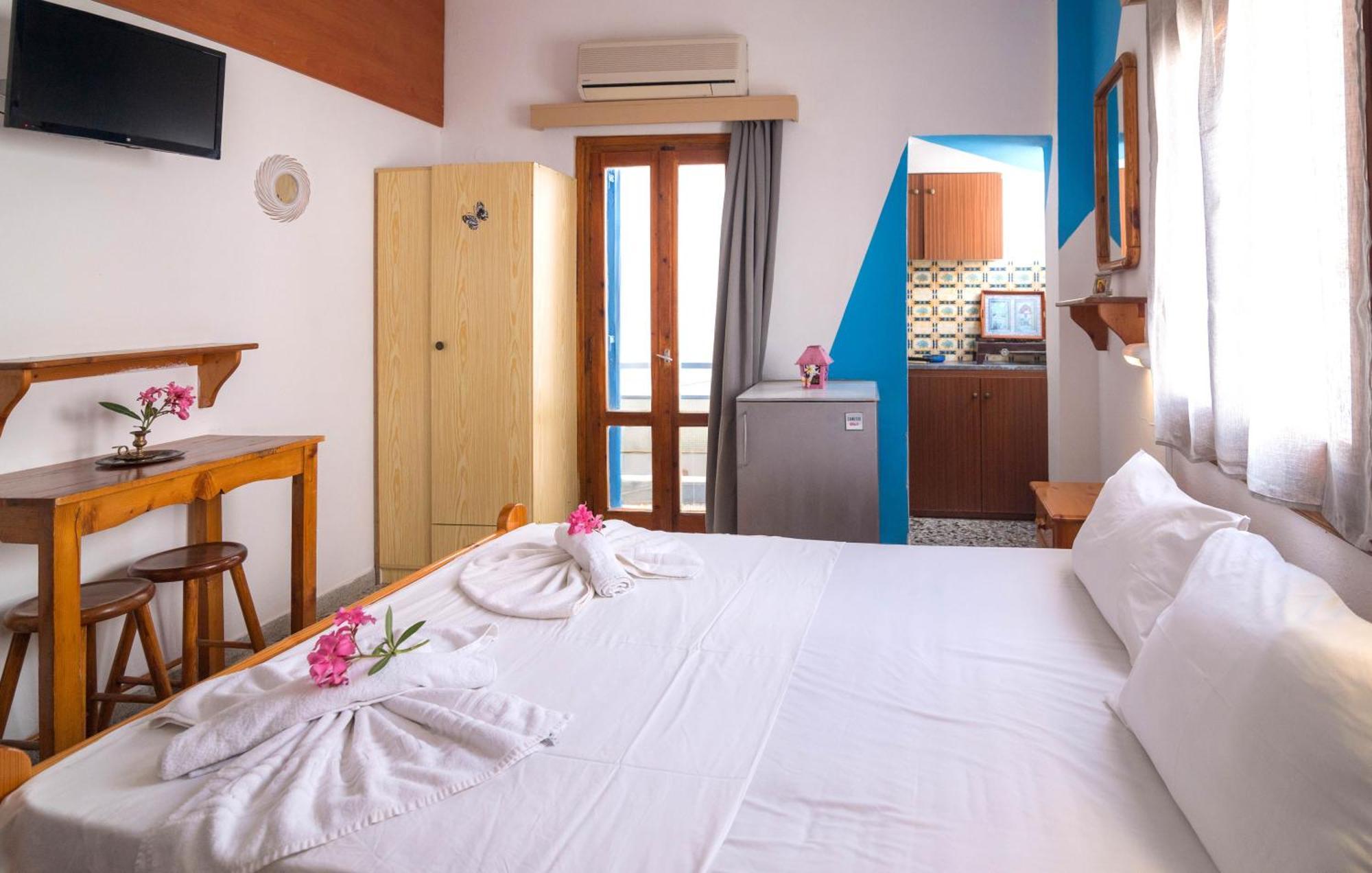Minoa Sea Rooms Cúcurosz Kültér fotó