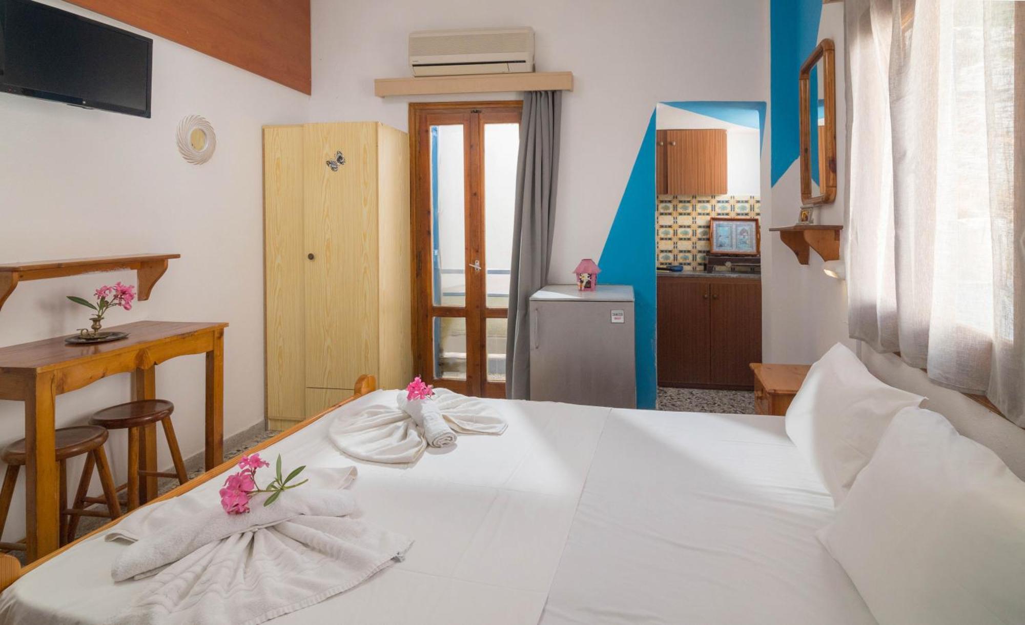 Minoa Sea Rooms Cúcurosz Kültér fotó