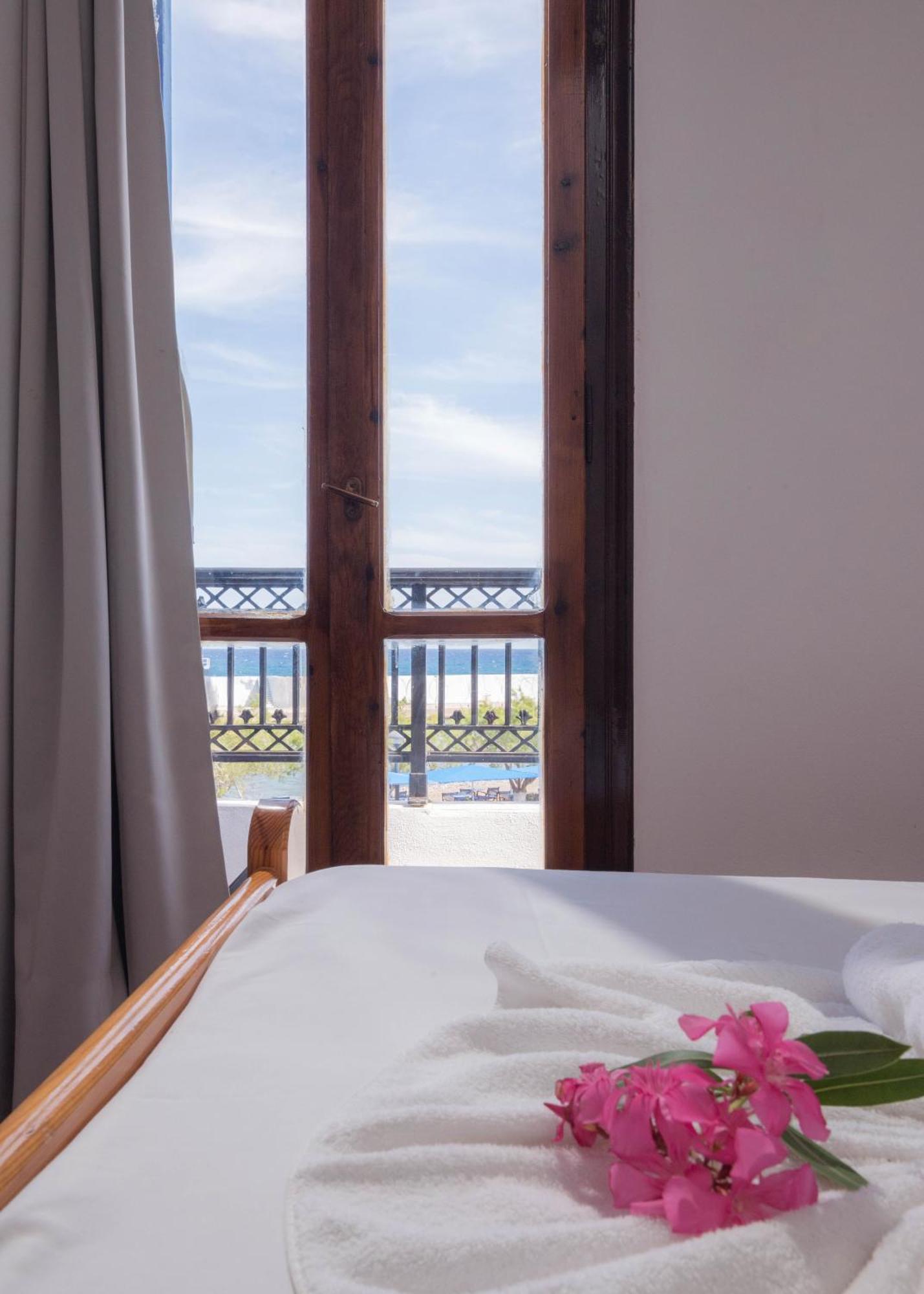 Minoa Sea Rooms Cúcurosz Kültér fotó